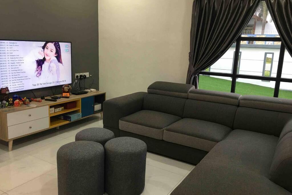 22Pax :Taman Pelangi Party House Nearby Midvelly Villa Johor Bahru Luaran gambar